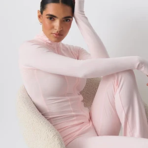 Rosa tröja - Jättefin kofta från gina, knappt använd!💗