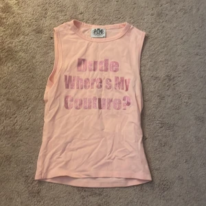 Juicy Couture linne - Juicy couture linne i färgen rosa. Använd få tal gånger och inga tecken av användning.💗😊