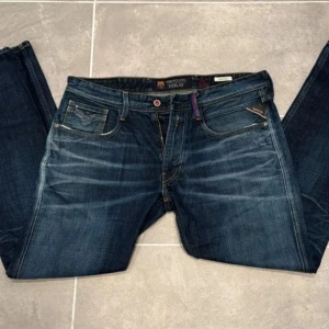 Anbass Reblay jeans  - Begagnade replay jeans w36 103cm längd 