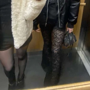 spetsbyxor - assnygga spetsbyxor i storlek S! hör av er för fler bilder eller andra frågor💕