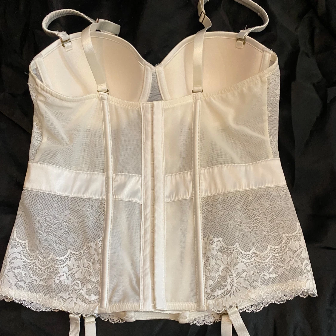Elegant vit korsett - 1