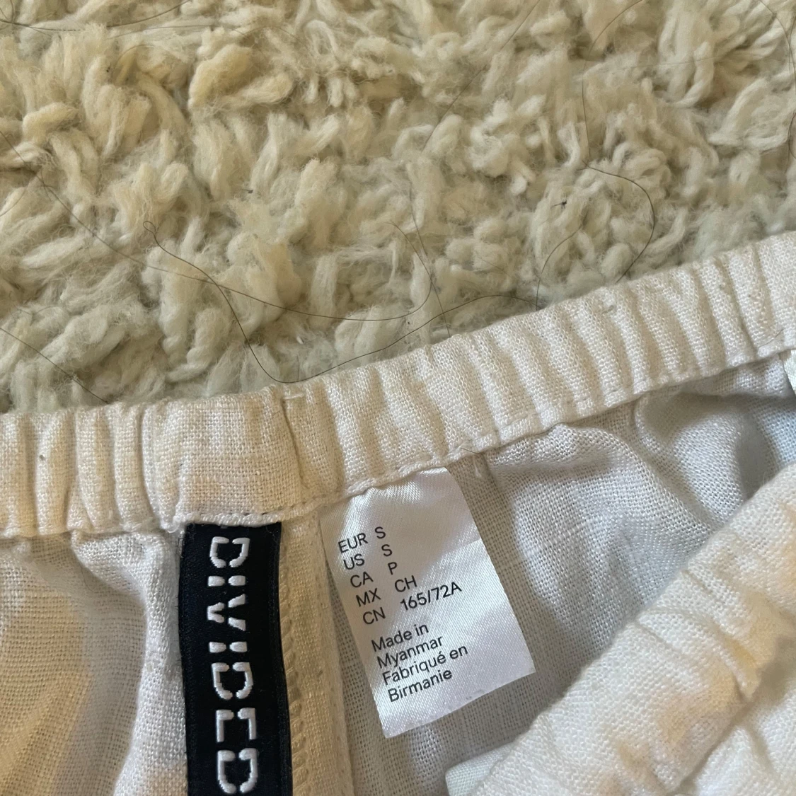 Vita linnebyxor från Divided - 1