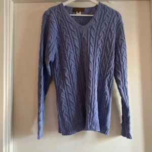 Stickad tröja  - Super snygg stickad tröja 💗