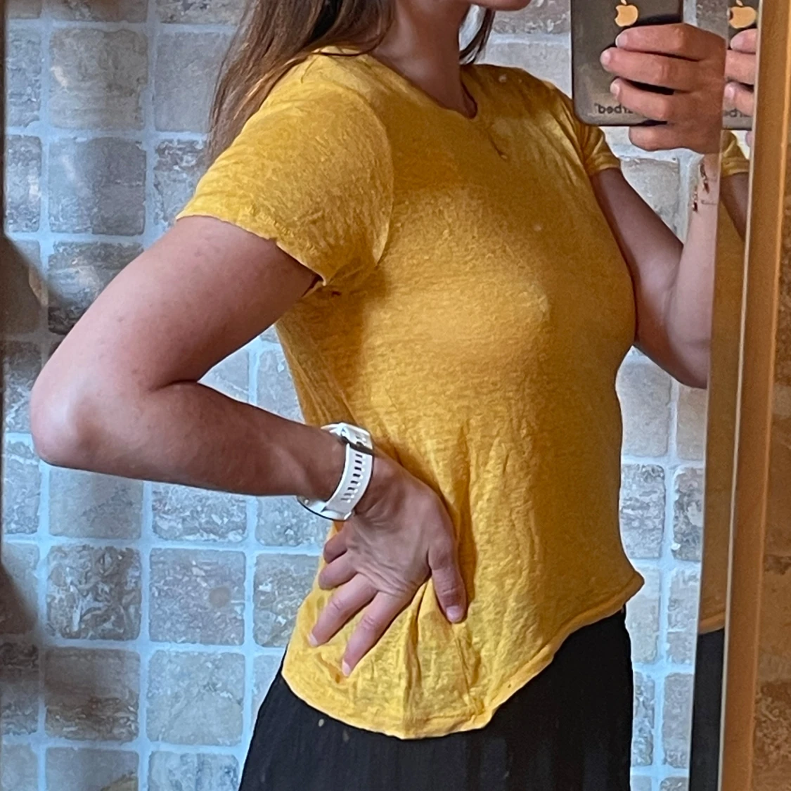 Gul t-shirt från Dobber - 2