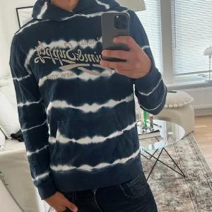 Ralph lauren vintage hoodie  - As det hoodie från Ralph lauren i toppskick, vintage svårt att få tag på, perfekt för sommarkvällar 