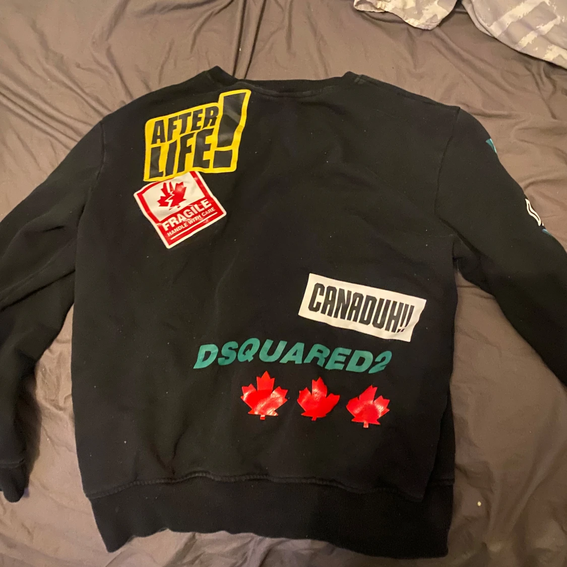 Svart tröja från Dsquared2 med tryck - 1