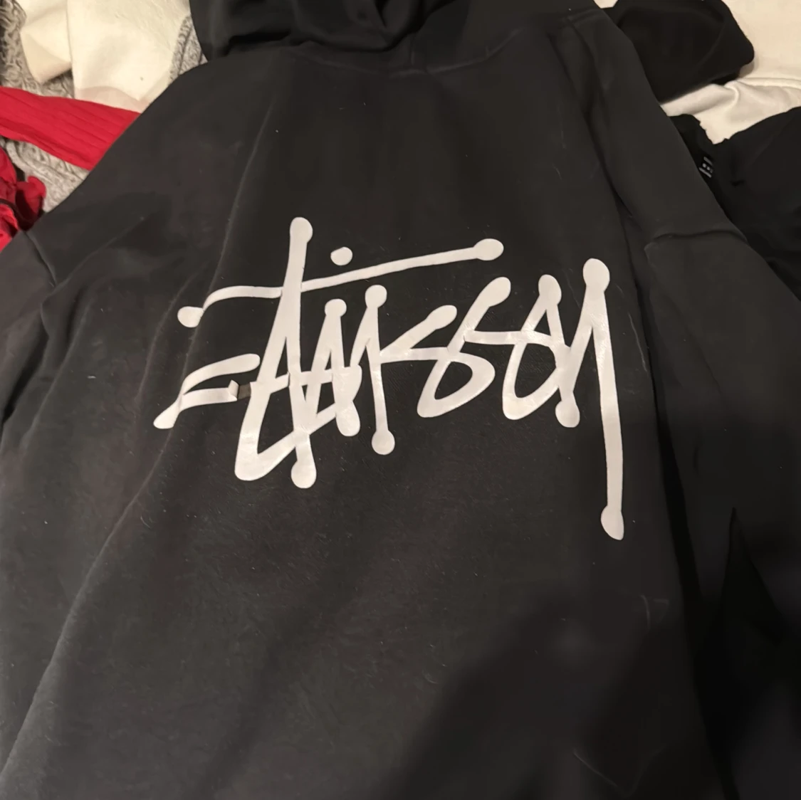 Svart hoodie från Stüssy - 2