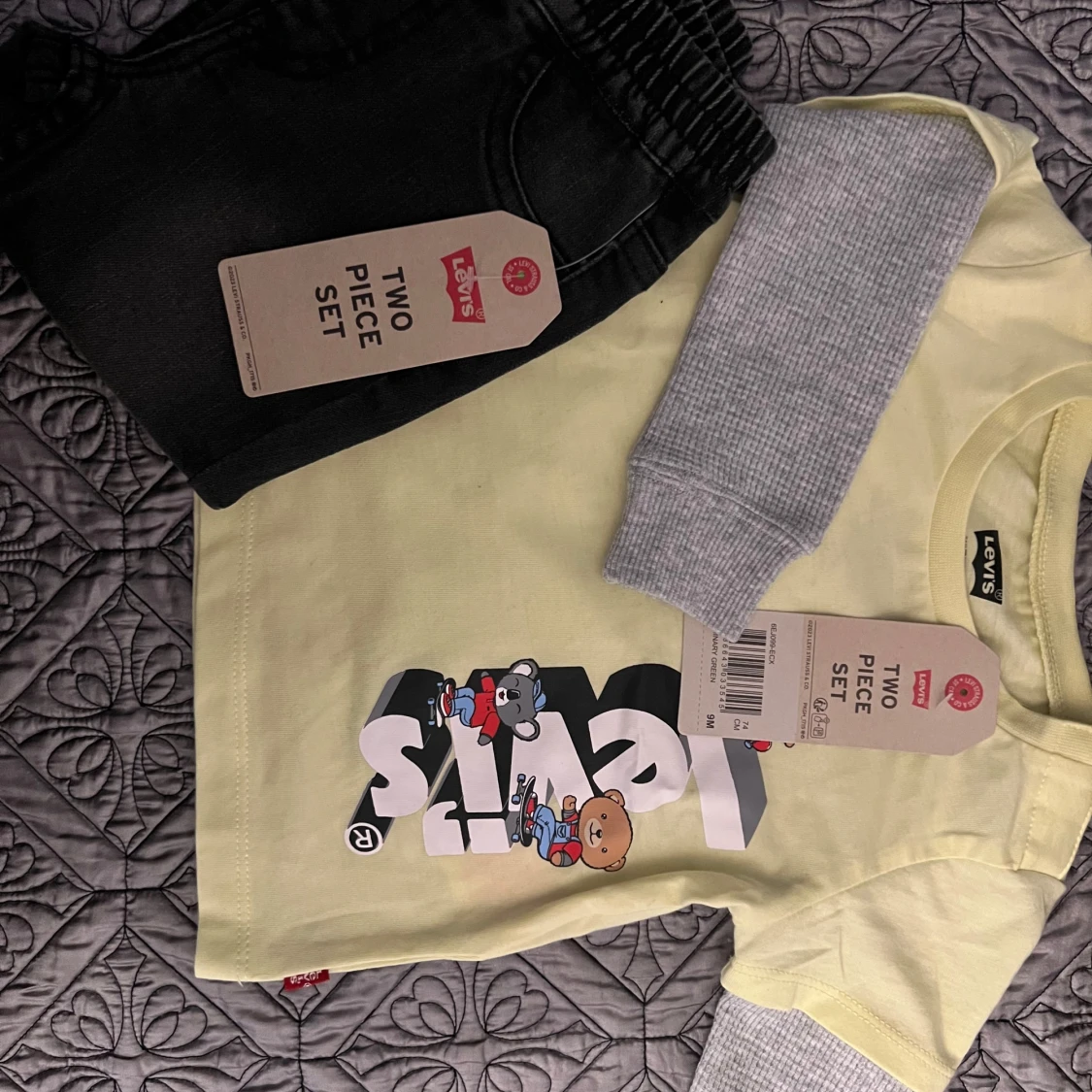 Gul och grå långärmad tröja från Levi's - 1