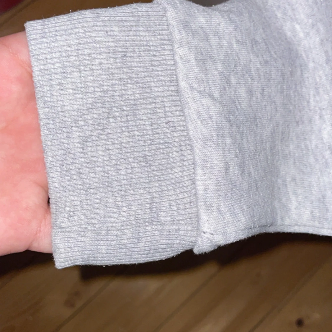 Grå hoodie från H&M - 3