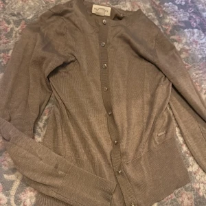 Kofta  - Fin kofta köpt hos Lindex i storlek xs