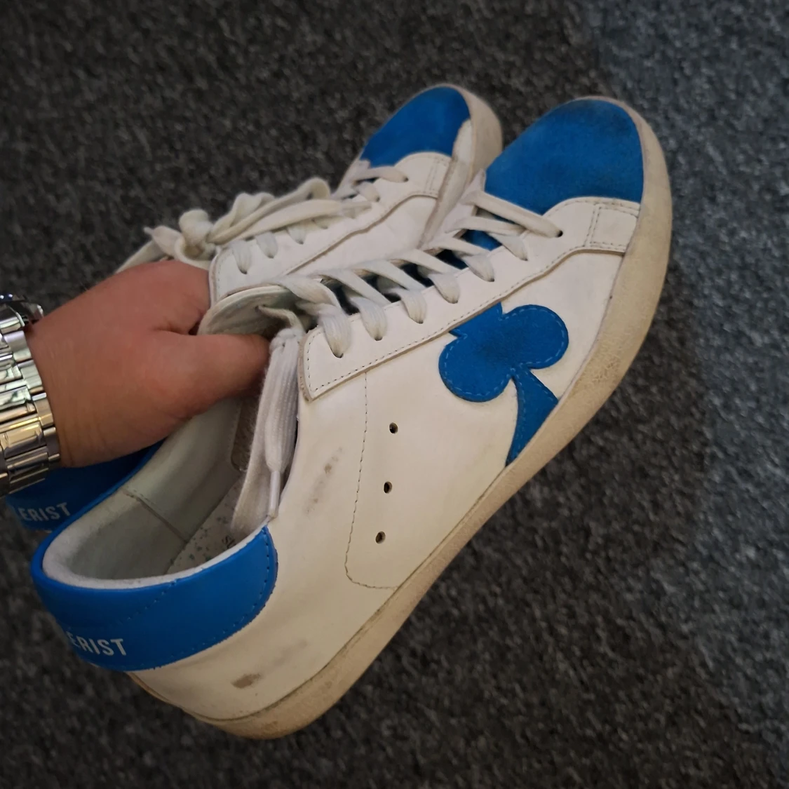 Blå och vita sneakers från The Gallerist strl 41 - 1