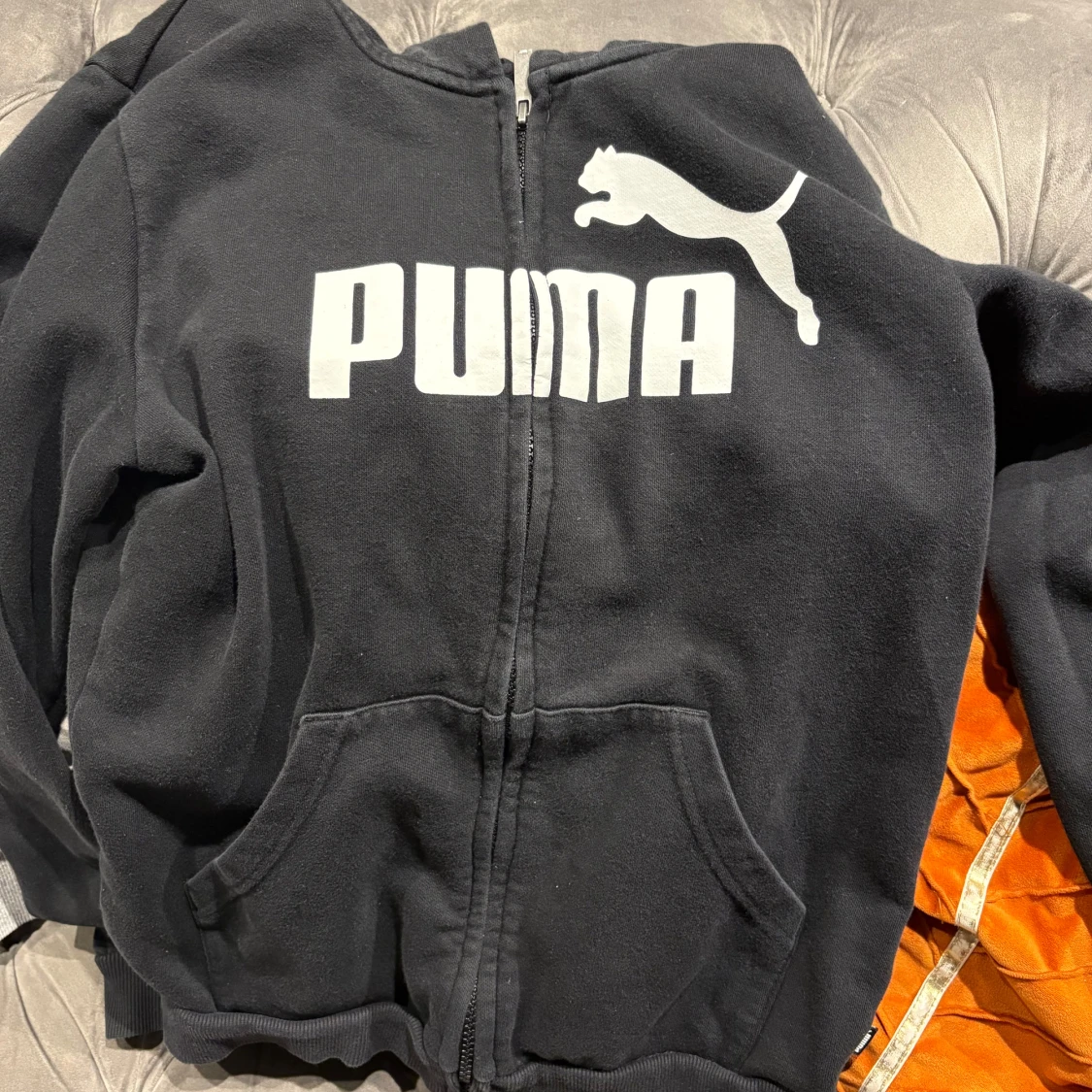 Svart hoodie från Puma  - 2