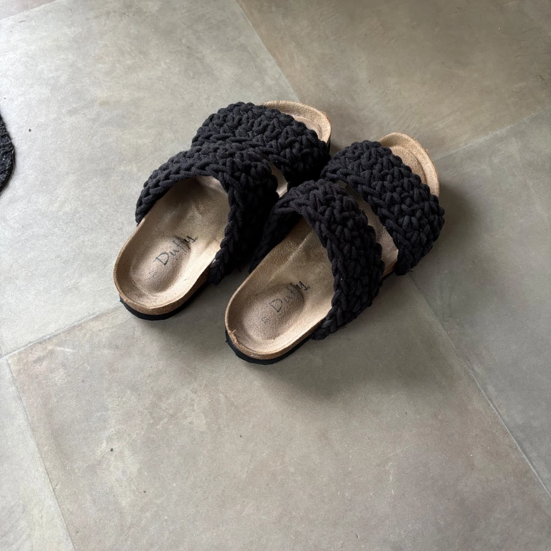 Svarta stickade sandaler från Duffy - 1