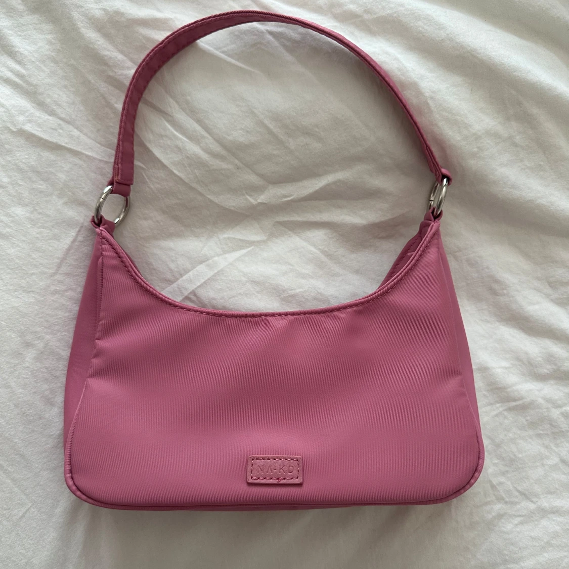 Rosa axelväska från NA-KD - 2