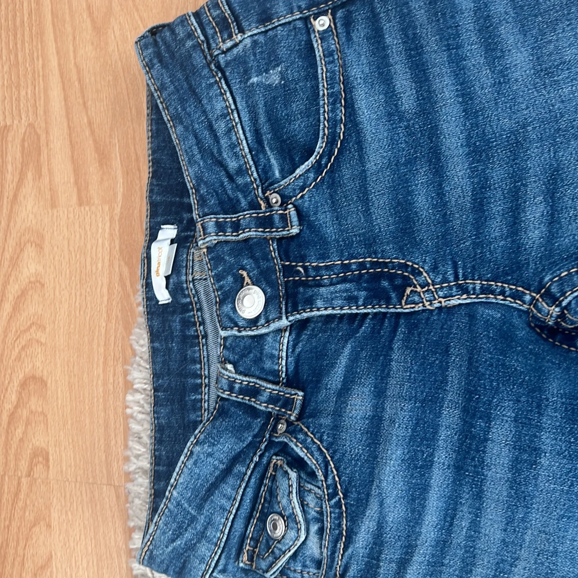 Lågmidjade Blå bootcut jeans från Gina Tricot Young - 3