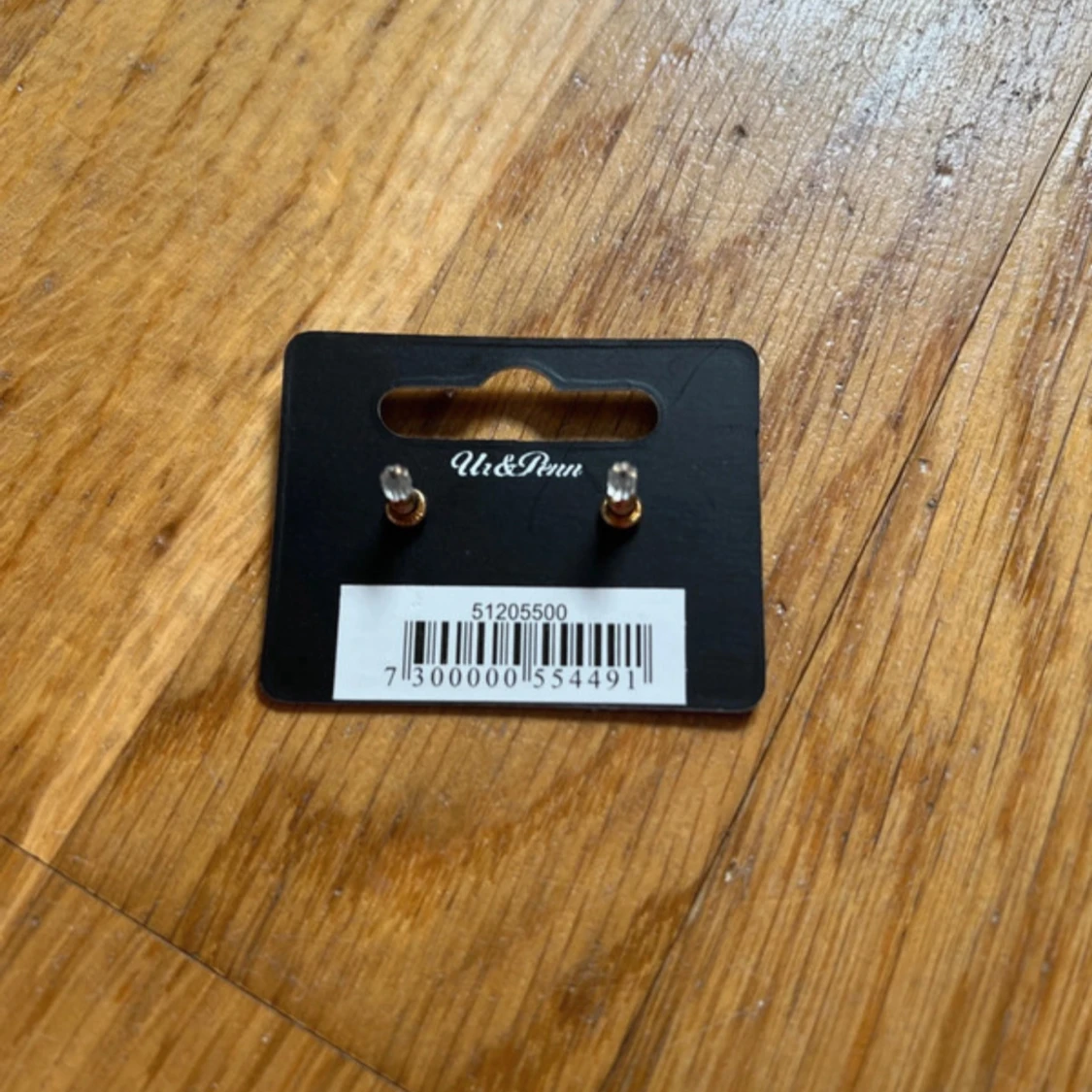 Montini bokstavsörhängen R - 1