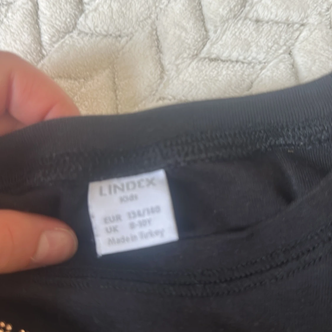 Svart topp med strass från Lindex - 1