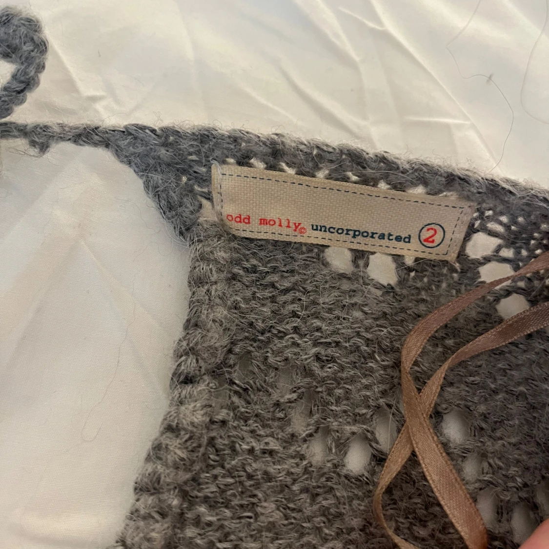 stickad grå tröja  - 3