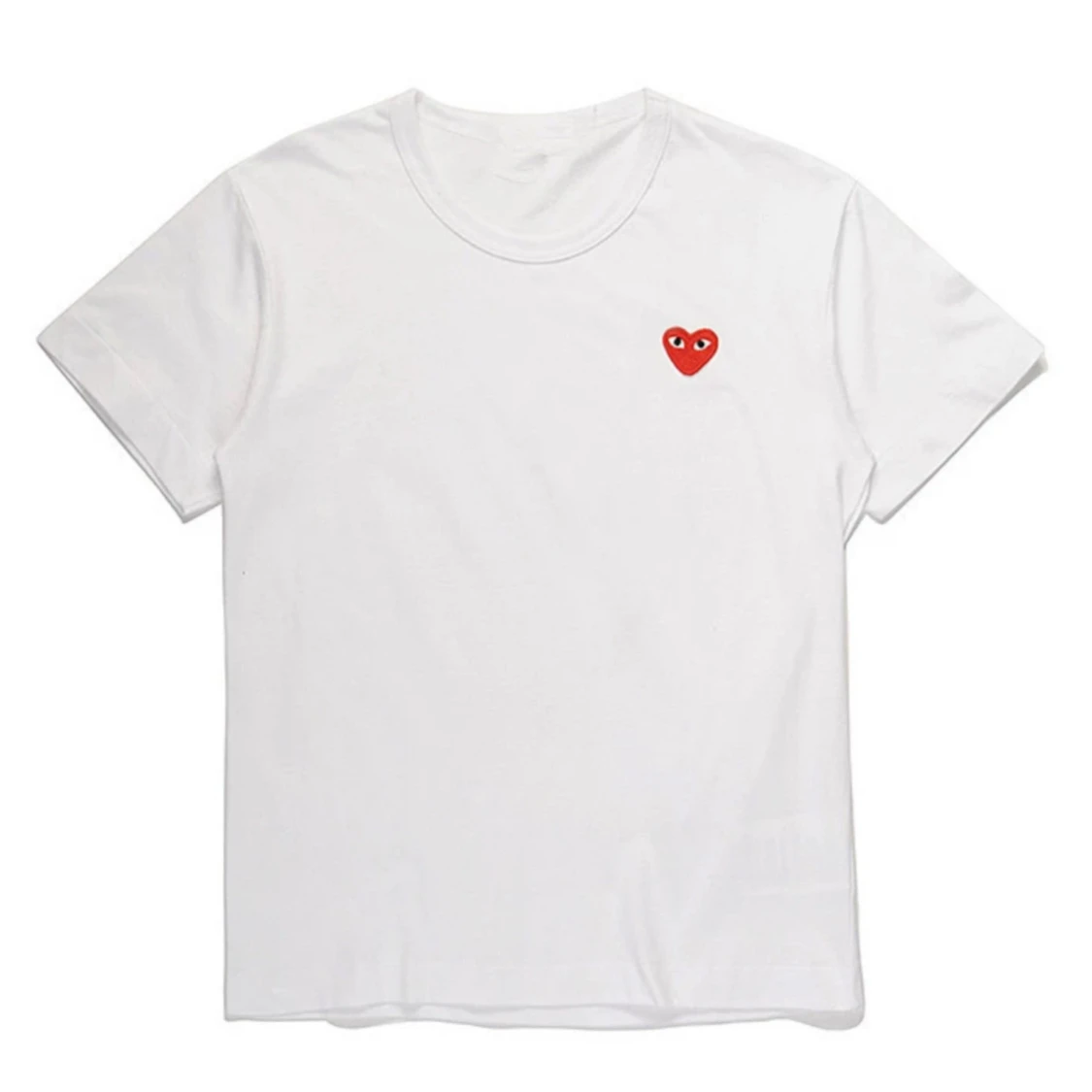 Vit t-shirt med rött hjärta Comme des Garçons