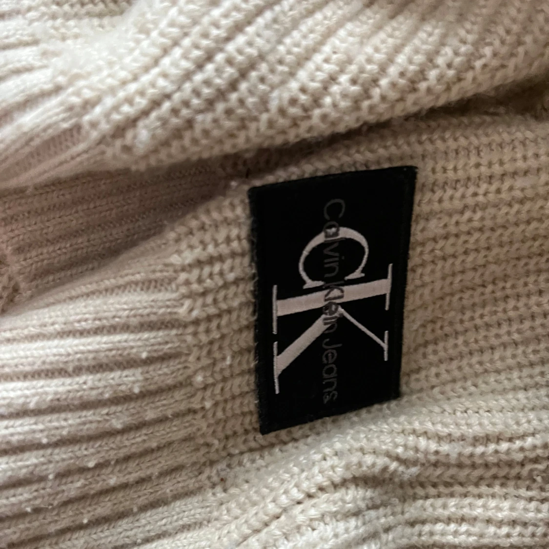 Beige tröja med dragkedja från Calvin Klein Jeans - 2