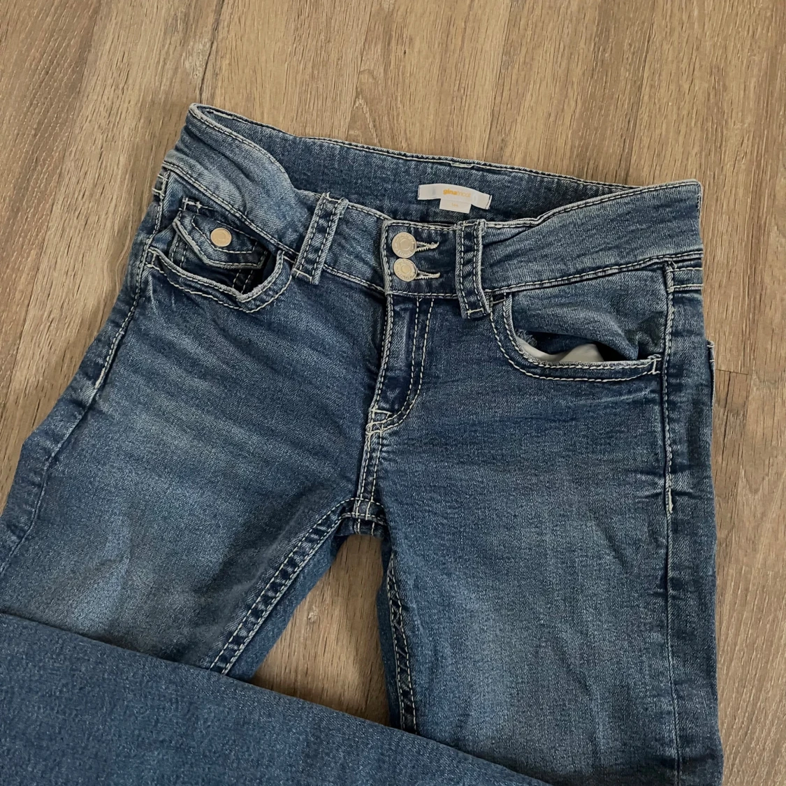 gina lågmidjade jeans  - 2