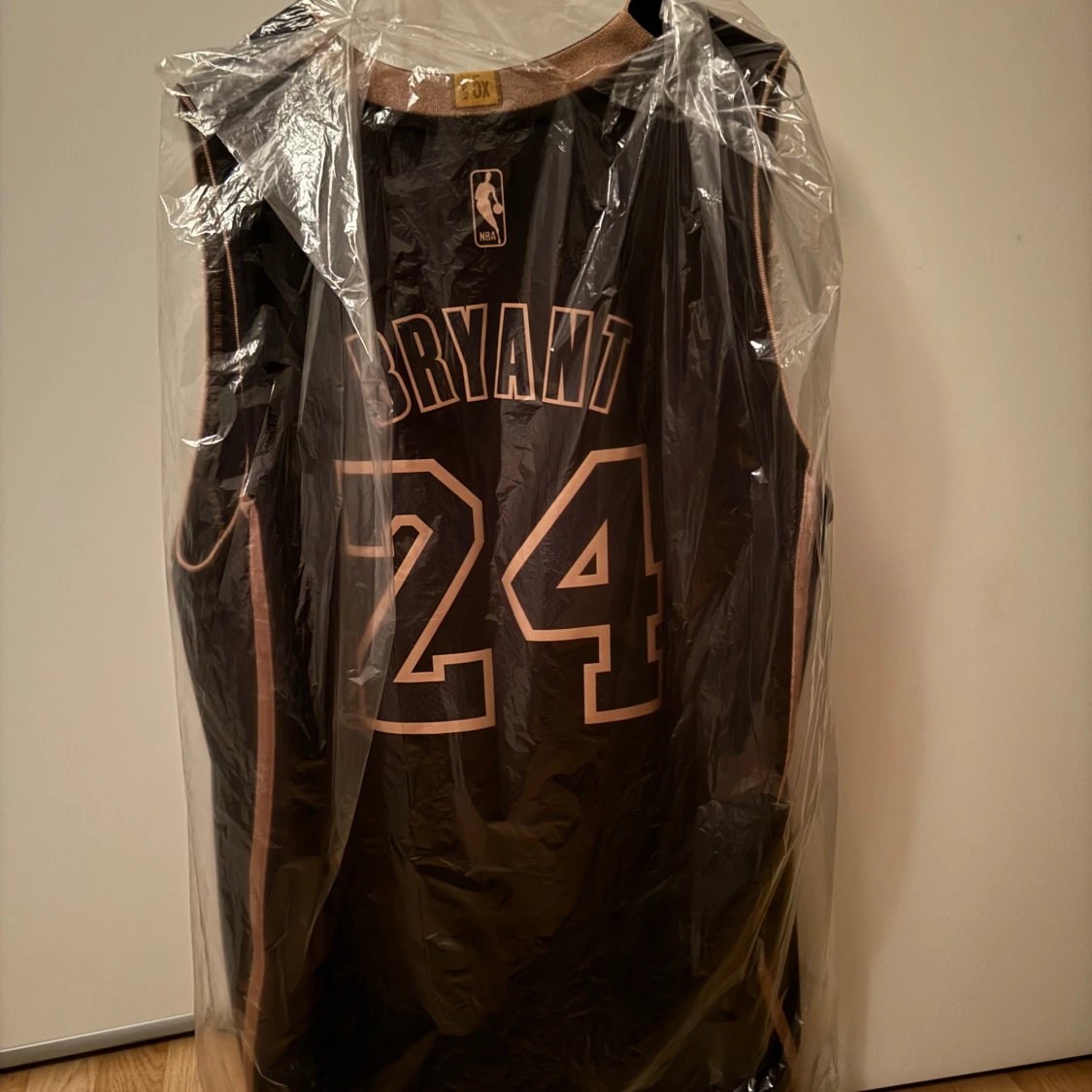 Limited edition Kobe Bryant authentic Jersey (24 collection) - 1