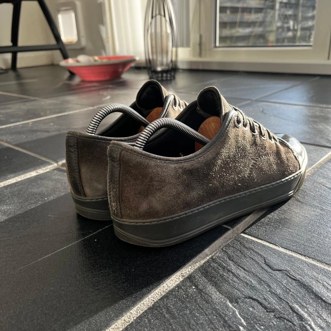 Grå Lanvins med mockadetaljer - 1