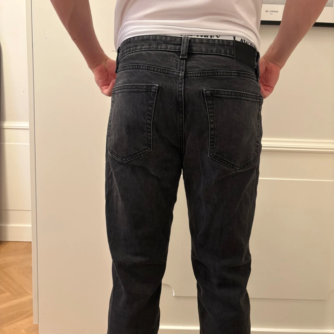 Svarta jeans från Vailent - 1