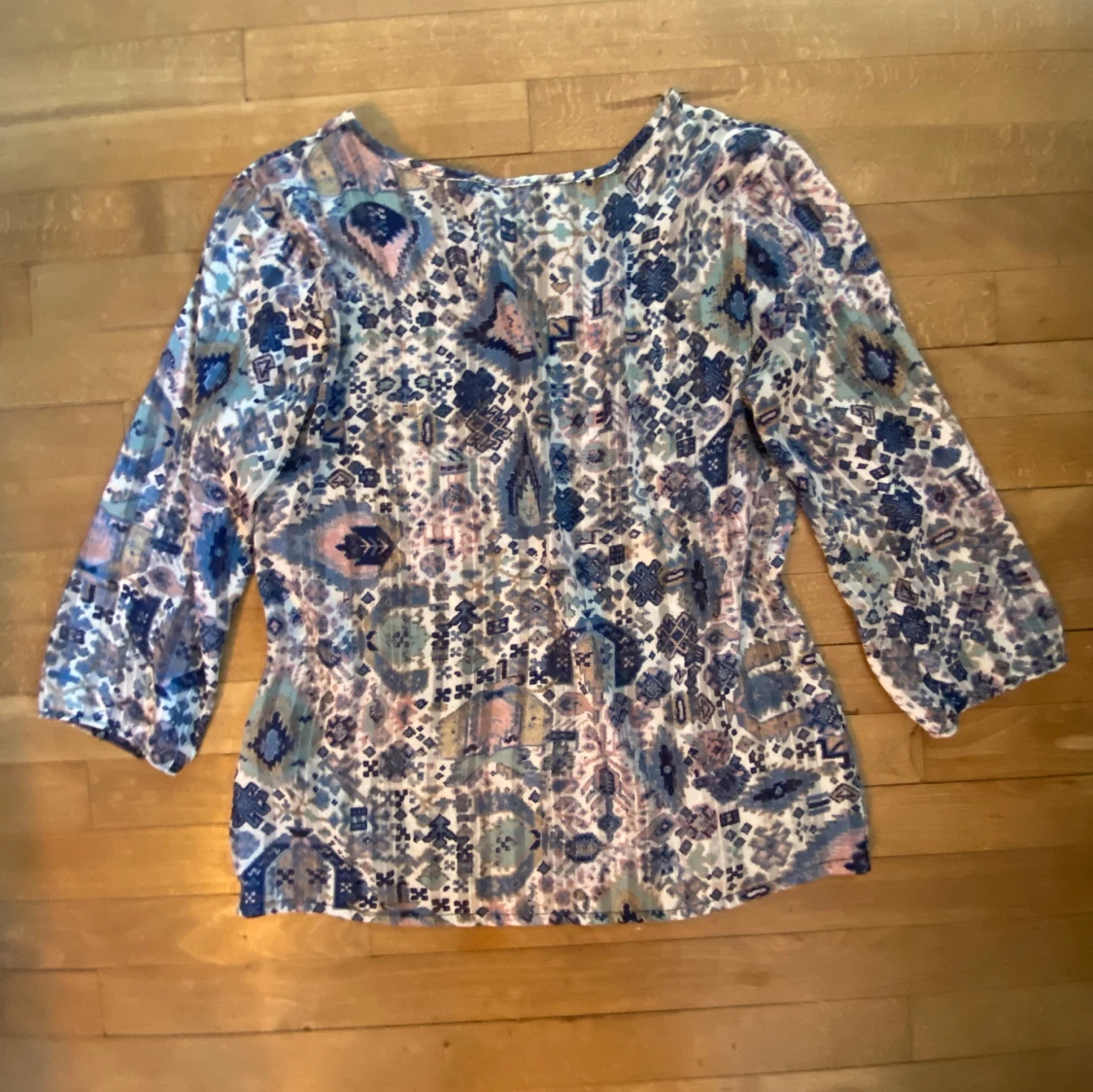 Blå mönstrad blus - 3