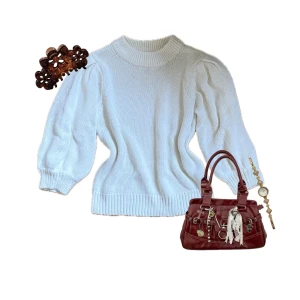 Stickad trekvartsärm tröja - Super fin stickad tröja med trekvartsärm, använd fa antal gänger och i mycket fint skick! 💛