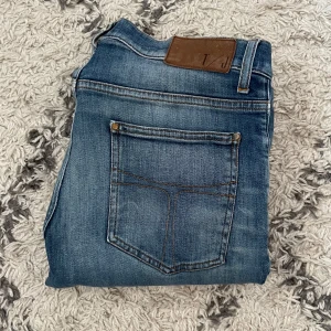 Tiger of Sweden jeans - Säljer dessa Tiger of Sweden jeans! | Skick 8/10 | Nypris +1400kr, säljer endast för 249kr | Hör av dig vid frågor!