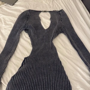 Jaded London klänning - Backless klänning från jaded London i strl XS, lapp frf kvar därmed aldrig använd! Skriv innan köp 