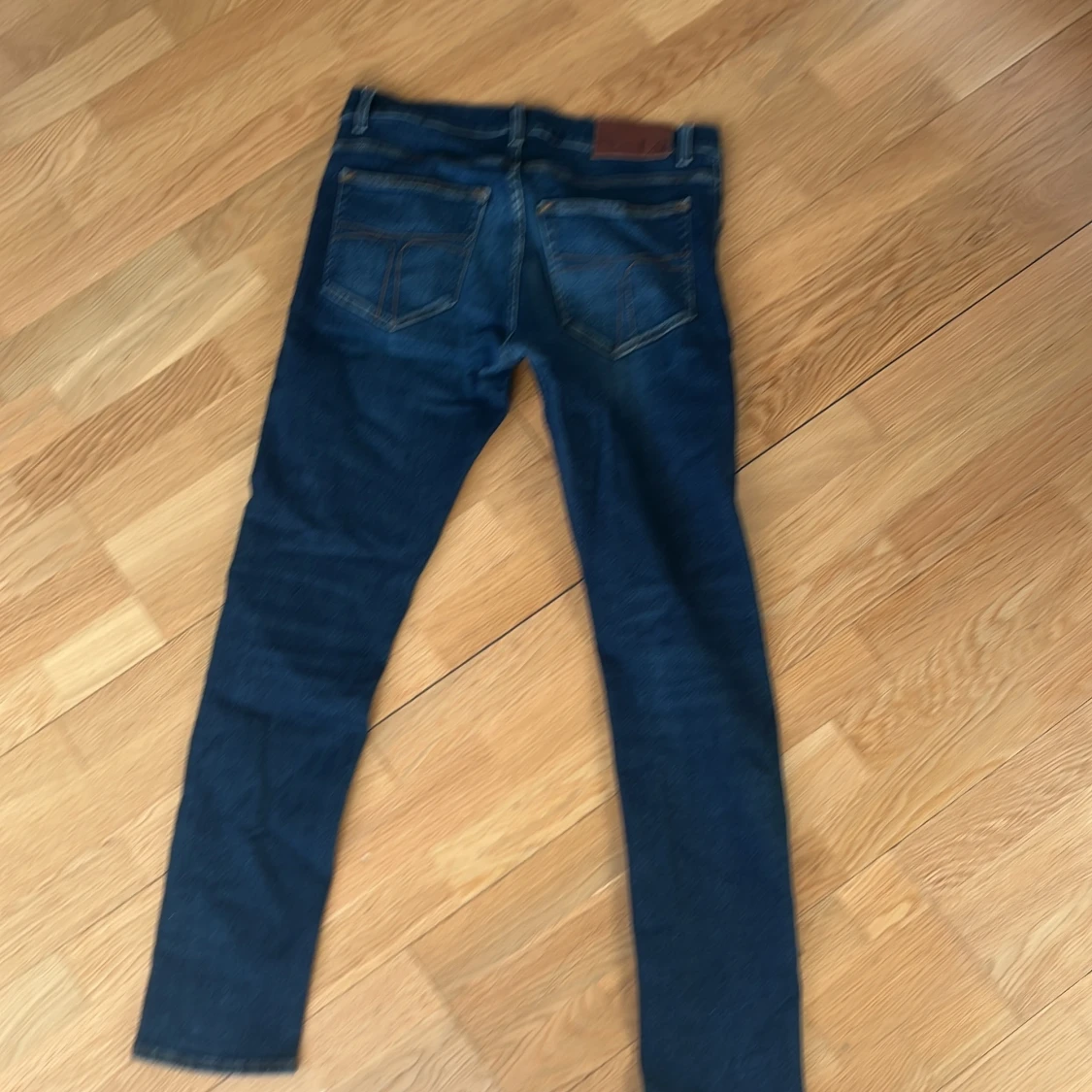 Mörkblå jeansbyxor tiger of sweden - 1