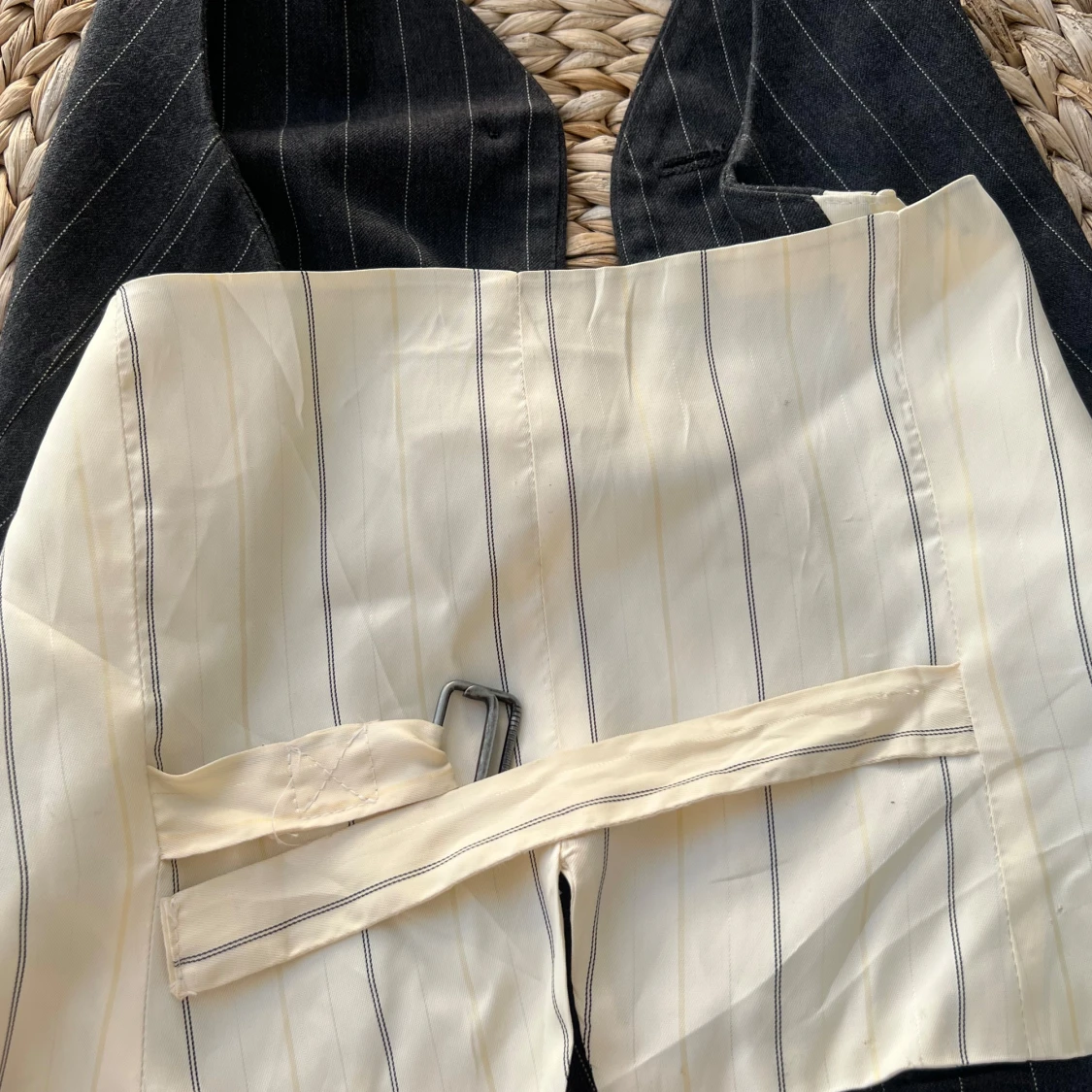 Randig väst från Necessary Objects - 3