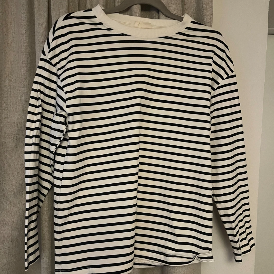 Randig långärmad tröja