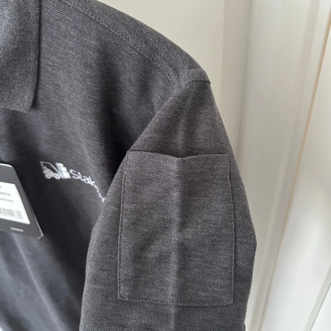 Grå pikétröja från Stakater - 2