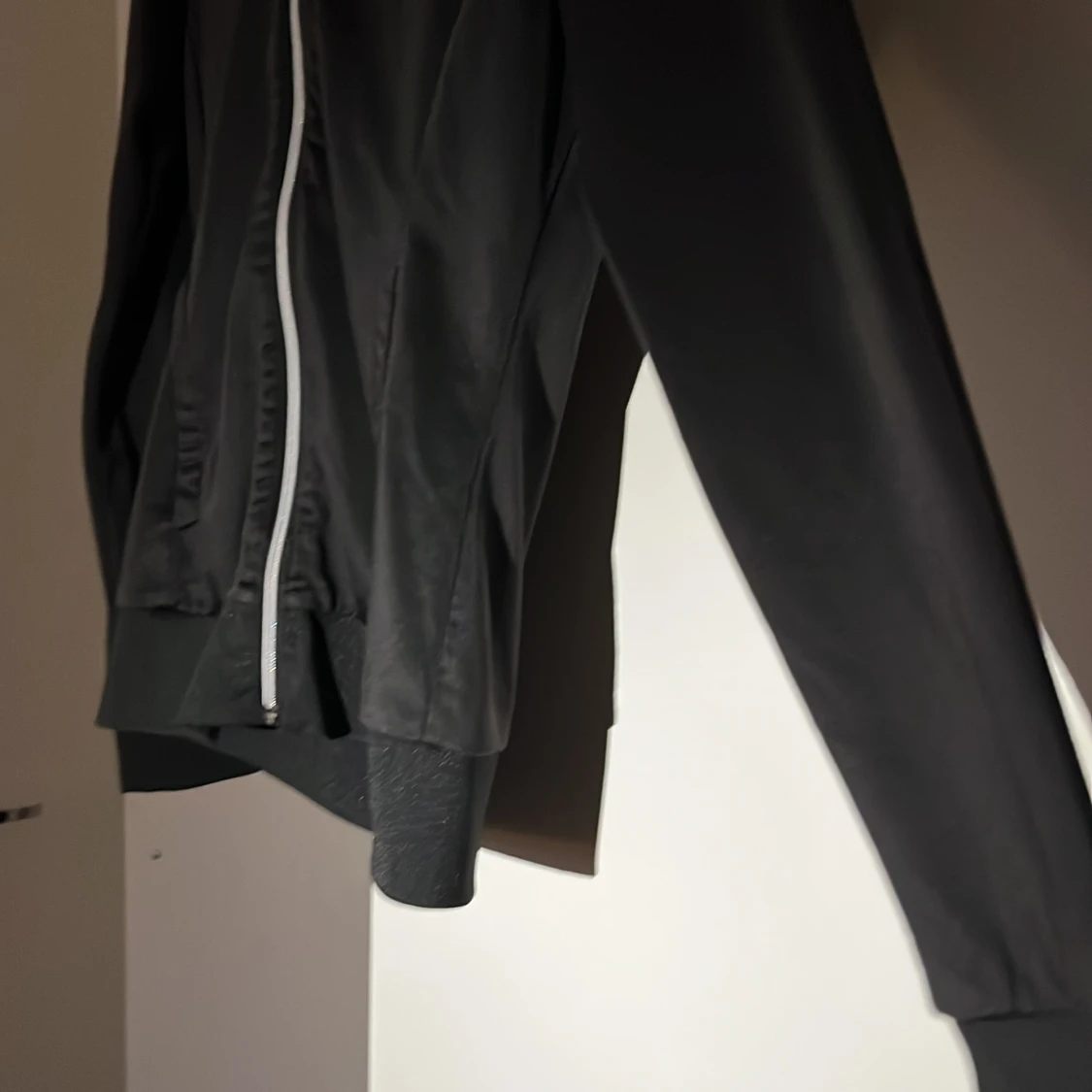 Svart jacka från Emporio Armani - 3