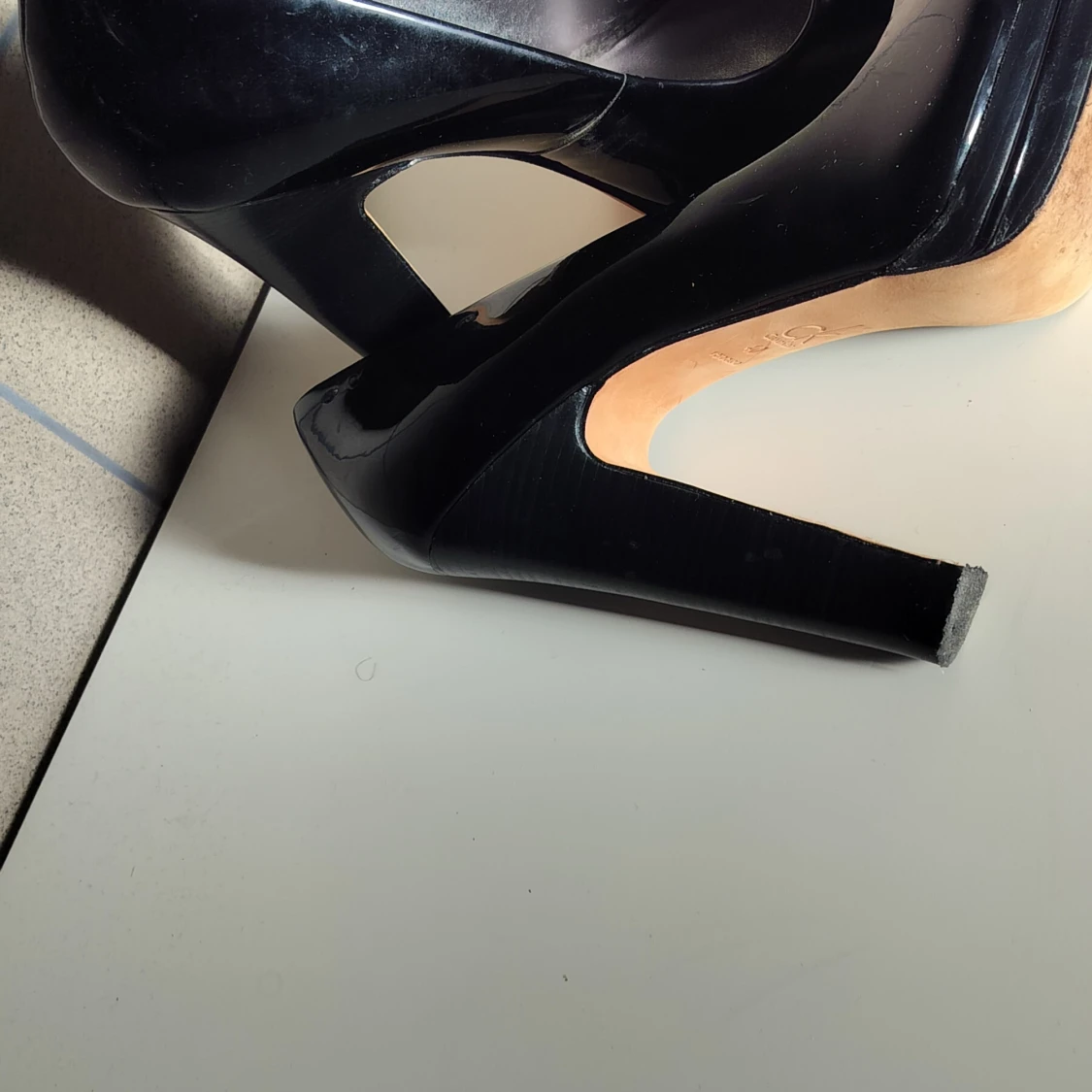 Svarta pumps från Calvin Klein - 2