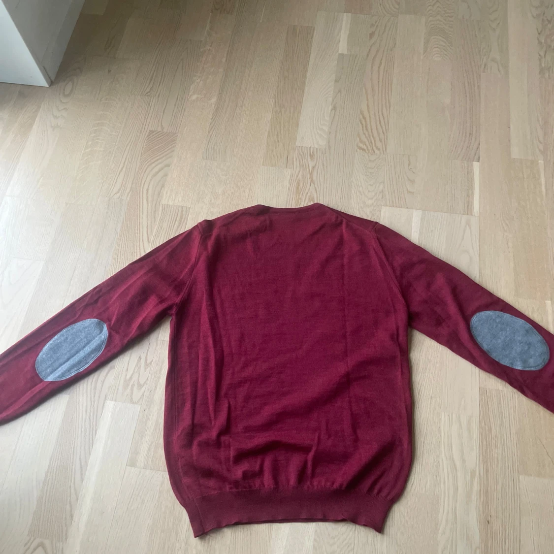 Vinröd tröja från Stenströms - 2