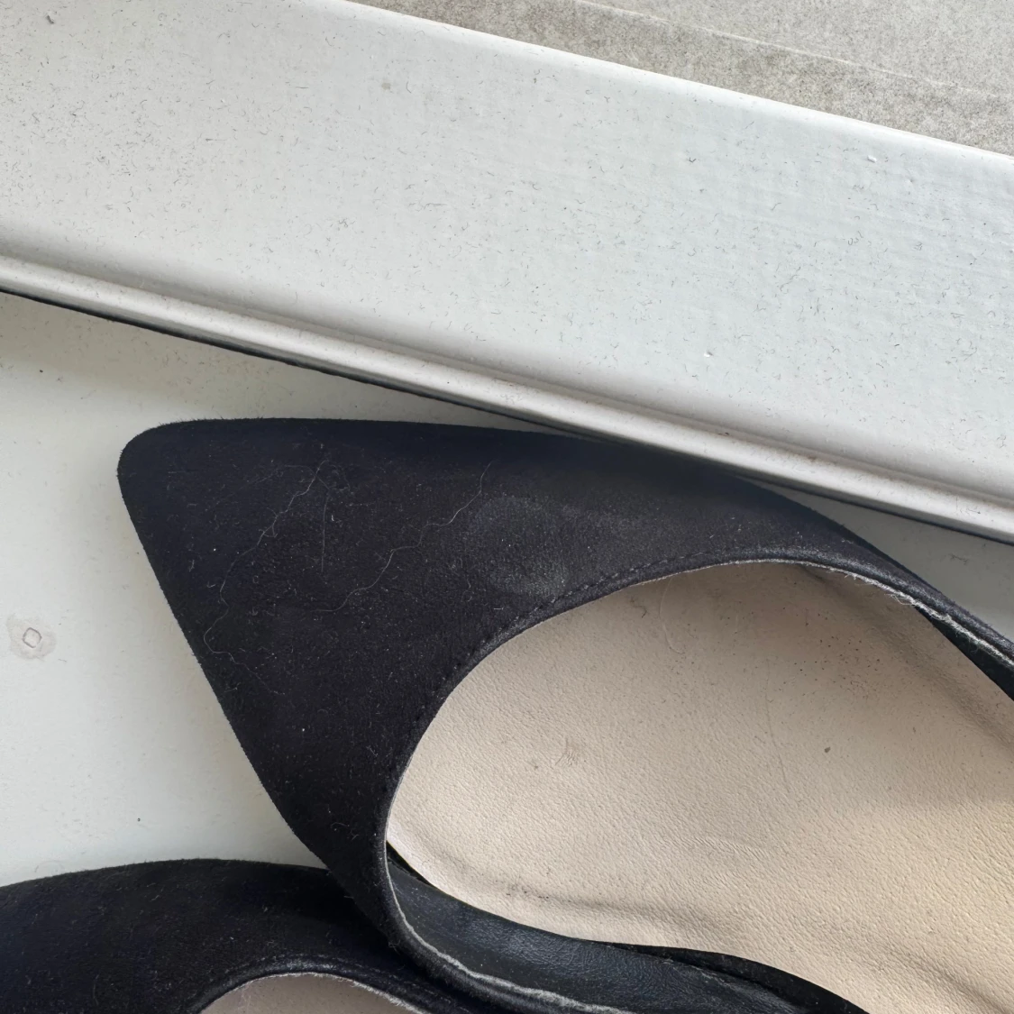 Svarta pumps med spetsig tå - 2