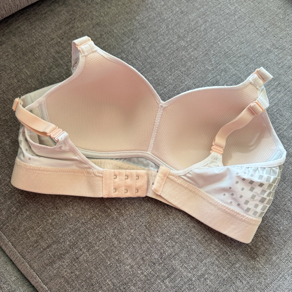 Triumph sport-BH i mycket bra skick - 2