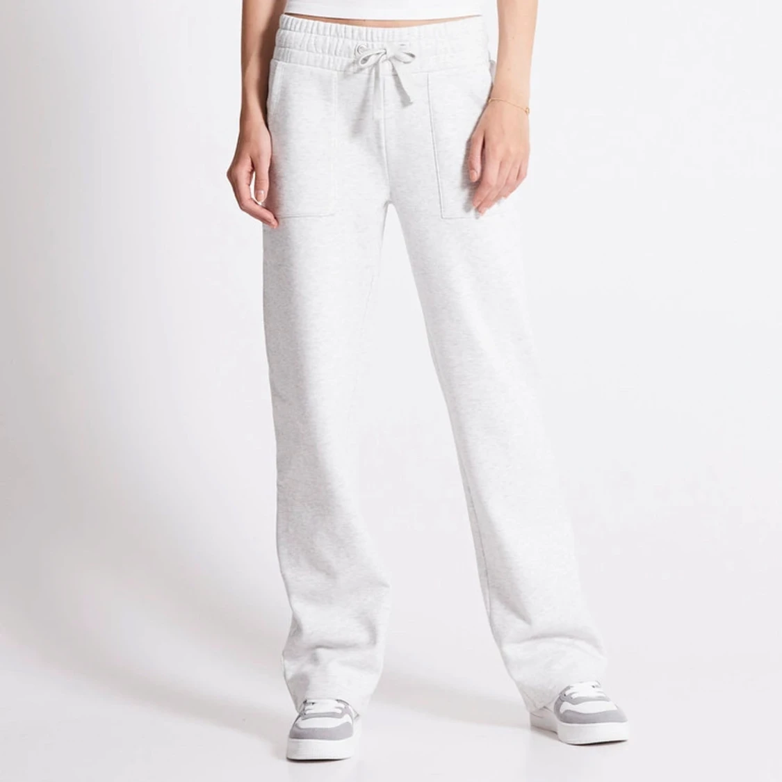 Grå mjukisbyxor med snörning - 1