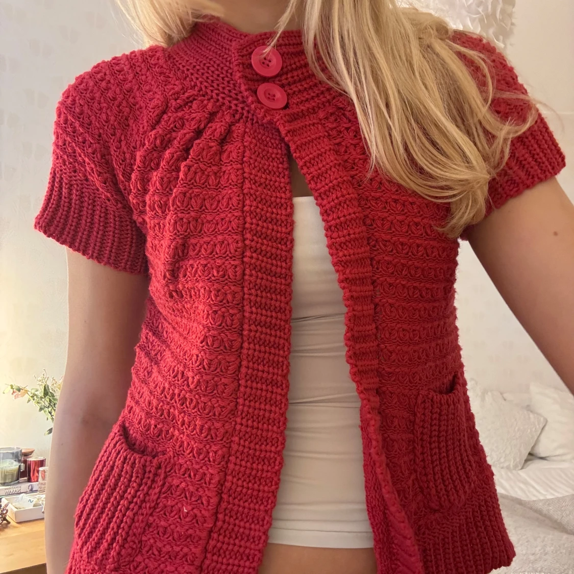 Röd kortärmad kofta - 4