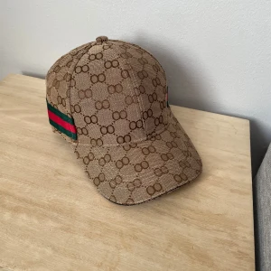 Gucci keps - Beige Gucci keps