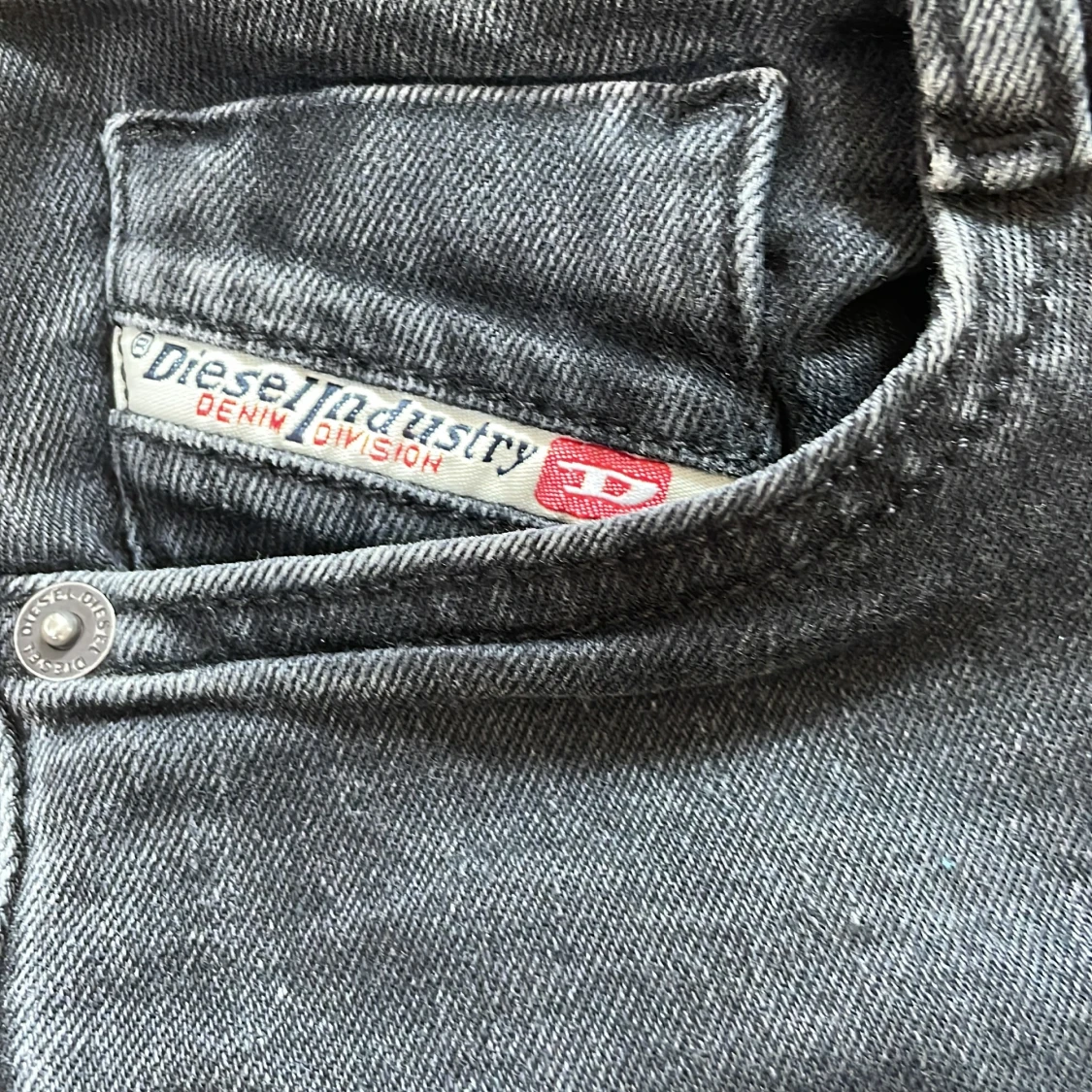 Svarta bootcut jeans från Diesel - 2