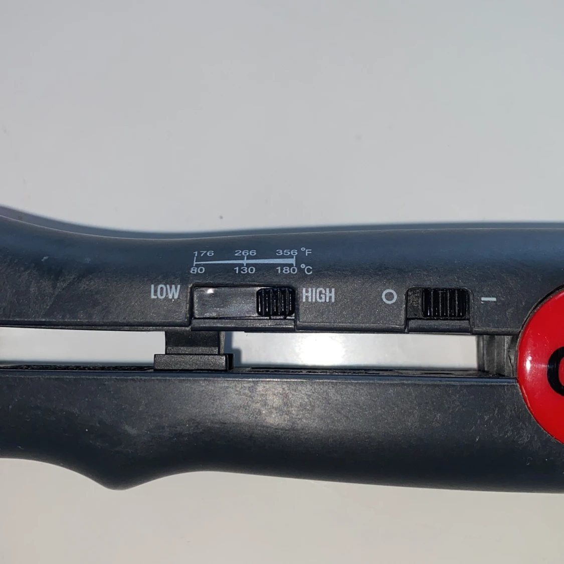 Plattång från CHI med röda detaljer - 3