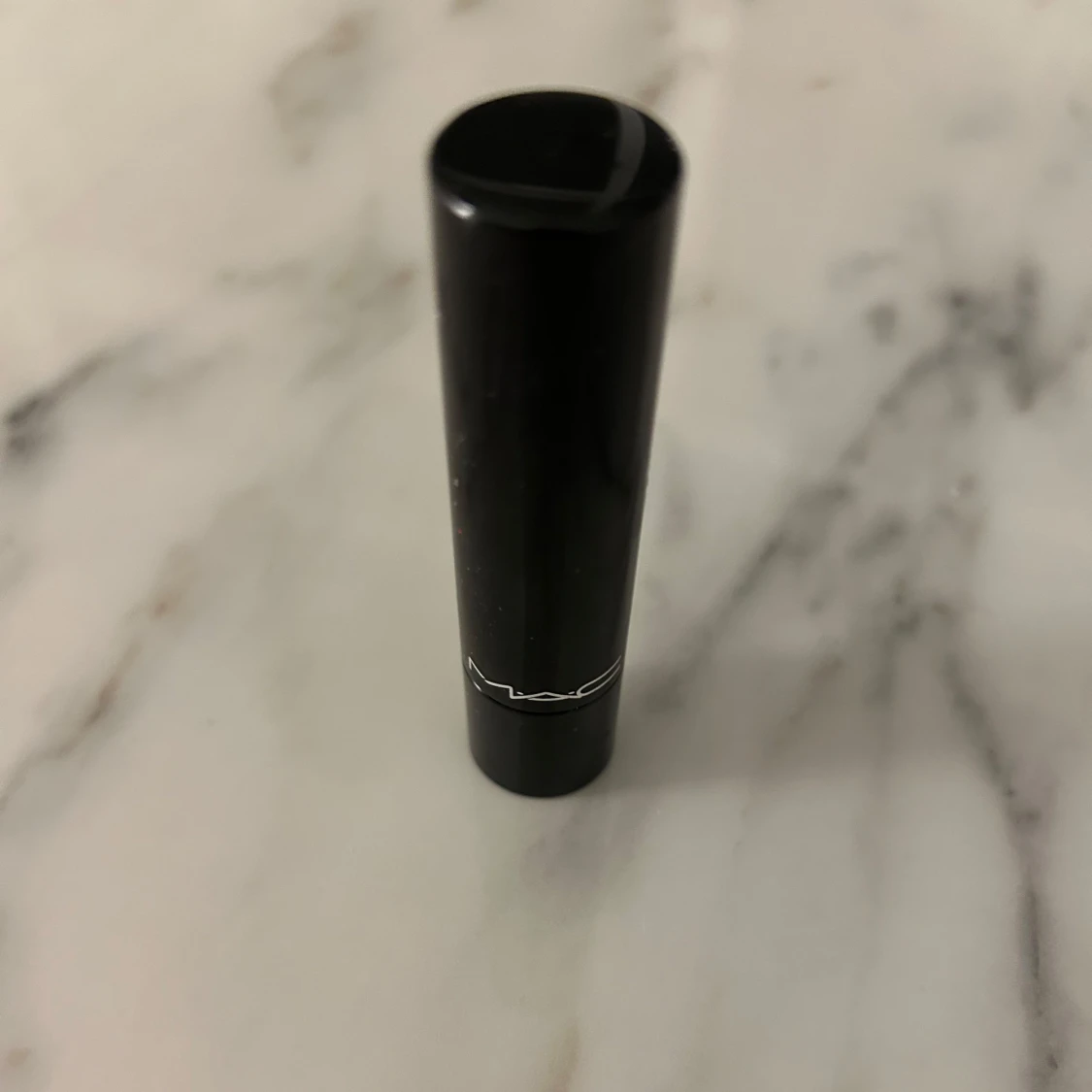 MAC Sheen Supreme Lipstick 'Good To Be Bad' - 2
