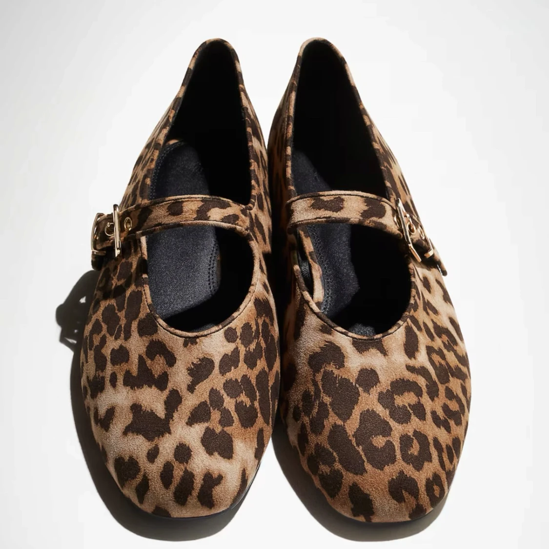 Leopardmönstrade ballerinaskor med spänne - 1