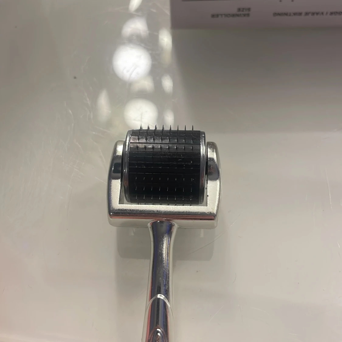 Skinroller Microneedling Therapy - 3