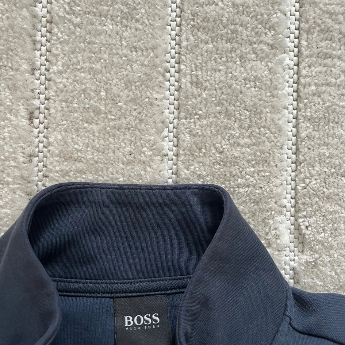 Mörkblå zipjacka från BOSS - 3